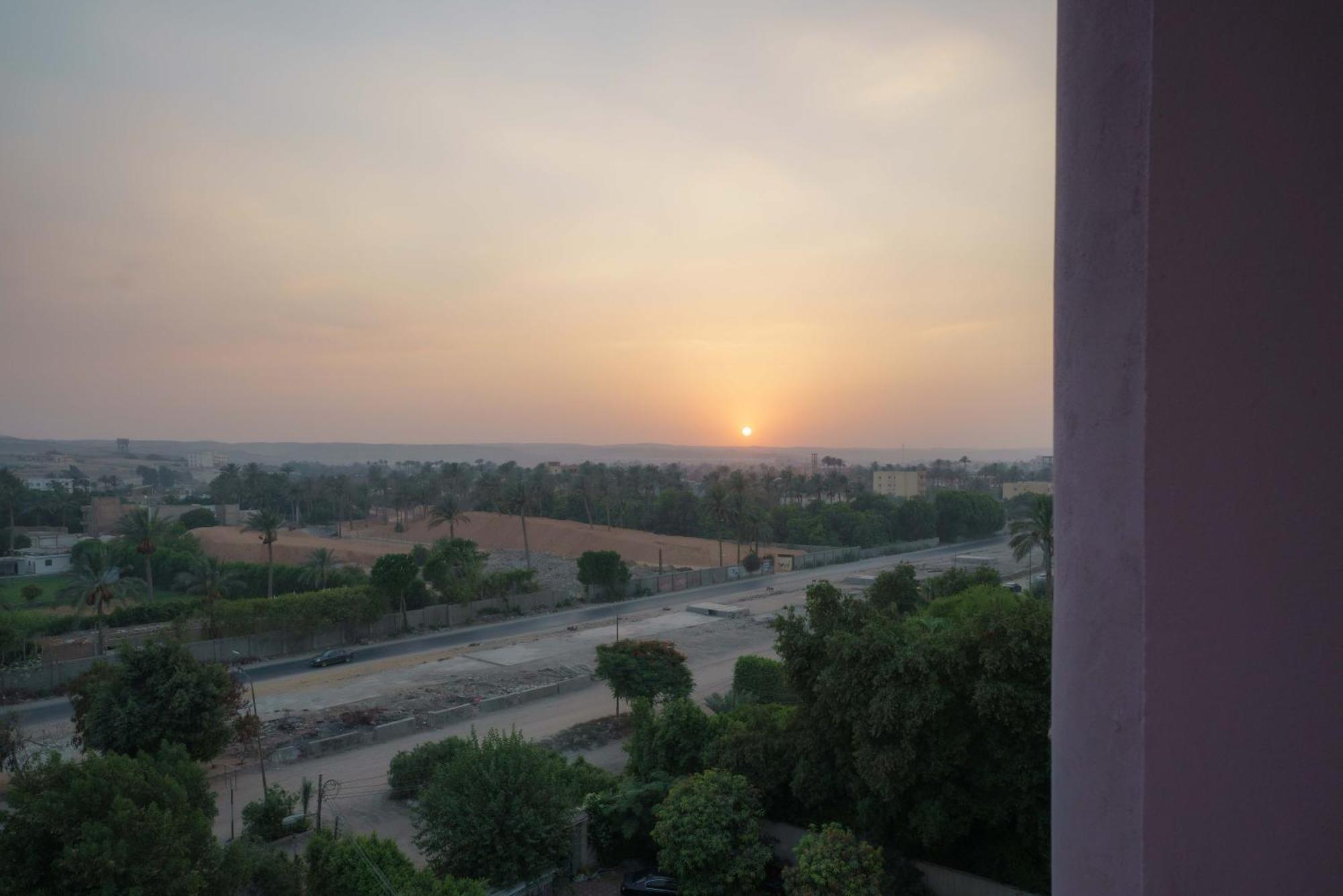 ホテル Pyramids Sunshine View Kafret el-Gabal エクステリア 写真